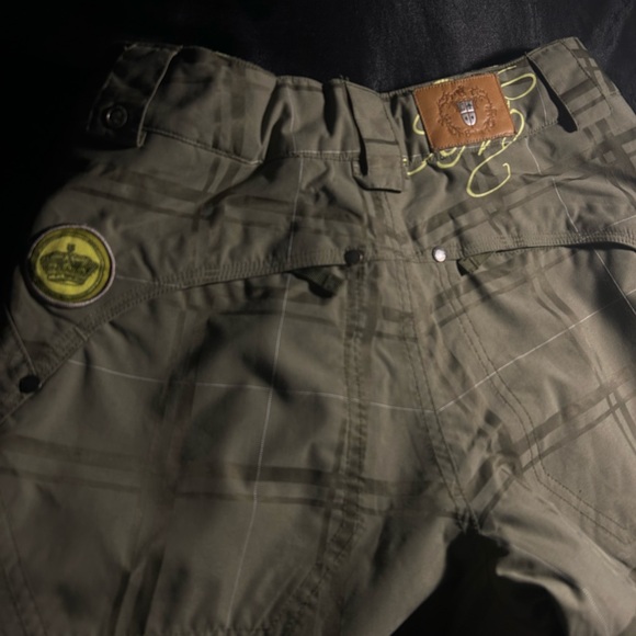 Snow pants - Picture 4 of 4